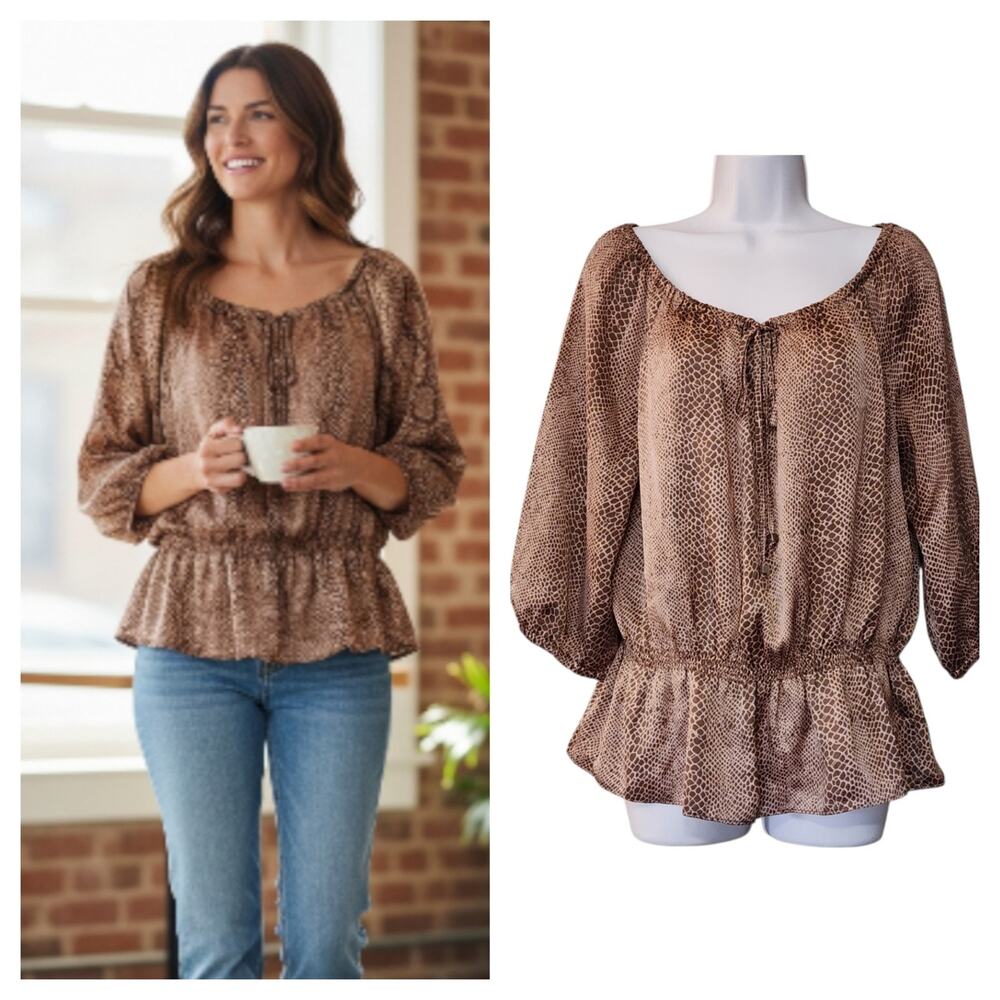 Violet & Claire Womens Pullover Blouse Size M Tan Peplum 3/4 Sleeve Keyhole Top